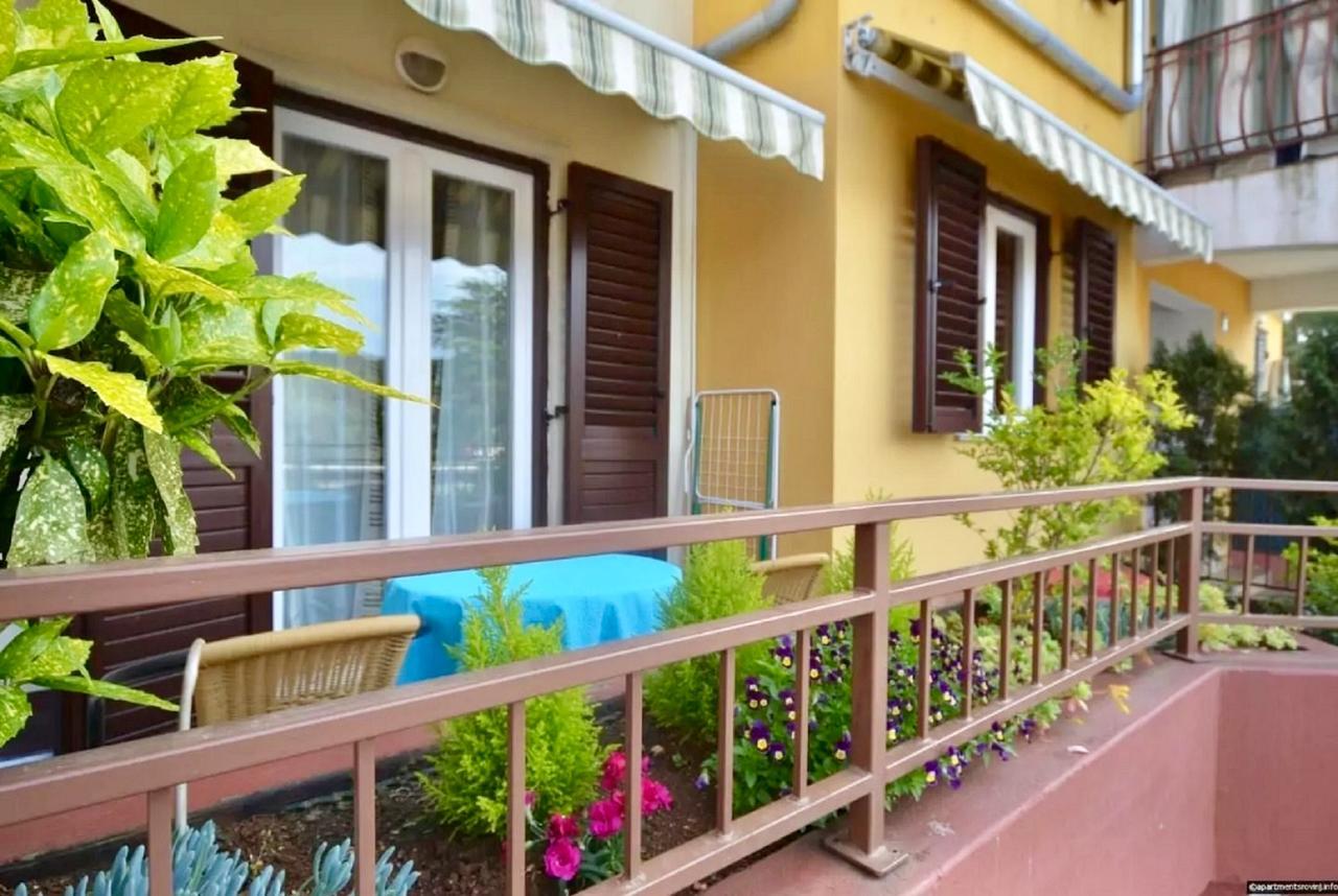 Apartment Dana Rovinj Buitenkant foto